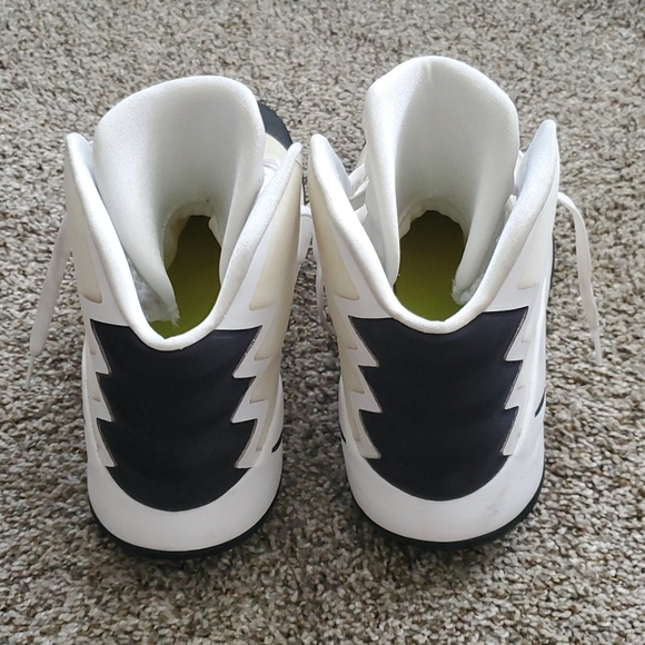 Hyper Dunk - Picture 3 of 3